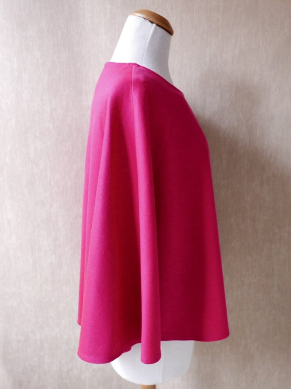 Handmade Bright Pink Lightweight Knit Cape | Size M - Picture 3 of 8